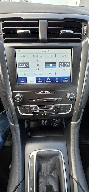 Ford Mondeo 2.0 HEV Titanium Hybrid - imagine 10