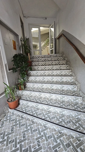 Inchiriez apartament 3 camere