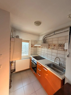 Garsoniera de inchiriat Toamnei 17