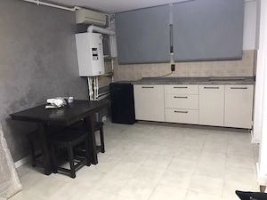 Închiriez garsoniera Mamaia bulevard Mamaia vila safira vizavi de hotel Vega tot nou in ea , foarte  - imagine 2