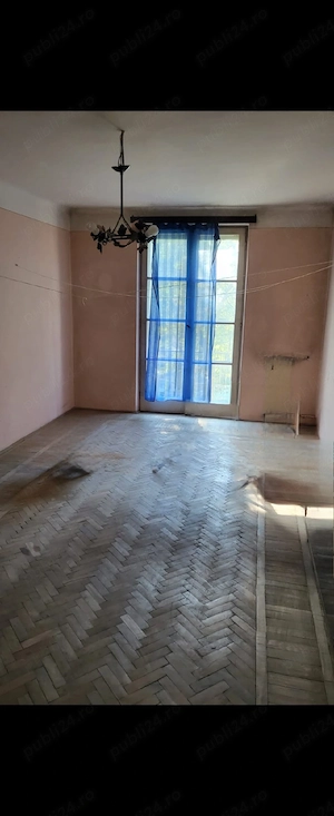Vand apartament 2 camere