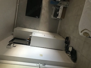 Închiriez garsoniera Mamaia bulevard Mamaia vila safira vizavi de hotel Vega tot nou in ea , foarte  - imagine 4
