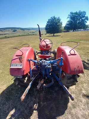 Vand tractor 445 - imagine 4
