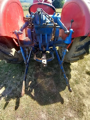 Vand tractor 445 - imagine 5