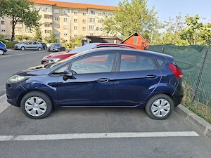 -Vând Ford Fiesta din anul 2011 cu 118.000 km- - imagine 2