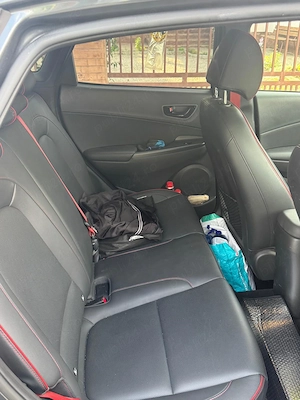 Vand Hyundai Kona 1.6 CRDI Cutie automata 7+1 an 2020 - imagine 6