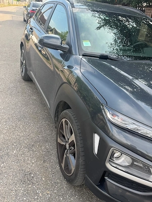 Vand Hyundai Kona 1.6 CRDI Cutie automata 7+1 an 2020 - imagine 4