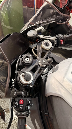 BMW S1000RR | 2021 - imagine 4