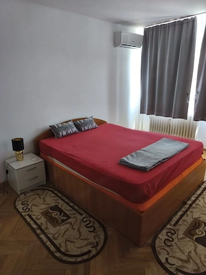 Închiriez apartament 3 camere - imagine 7