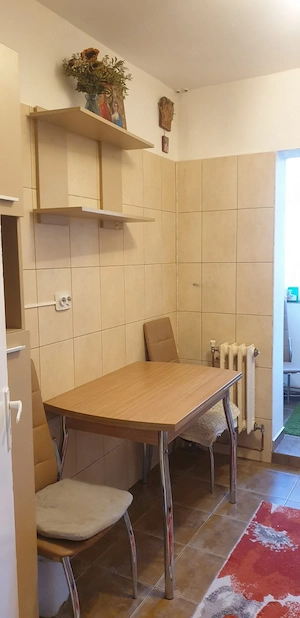Inchiriez apartament 2 camere in cartier Galata - imagine 3