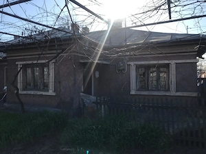 Casa de vanzare