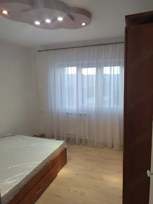 închiriez apartament cu doua camere  - imagine 3