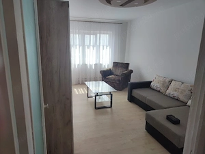 închiriez apartament cu doua camere  - imagine 2