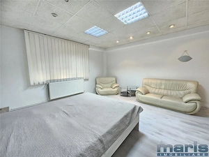 Garsoniera confort 1 in Centru, parcare in curte. - imagine 2