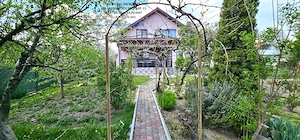 Proprietate Piatra Neamt - Vila cocheta S+P+M, cu garaj, beci si 760 mp teren,cadru natural deosebit - imagine 3
