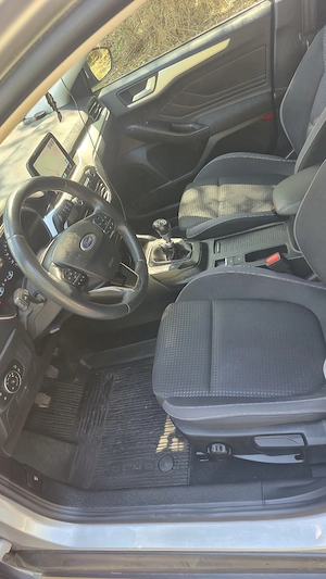 Vând Ford Focus 1.5 tdci fabricatie X.2020 - imagine 5