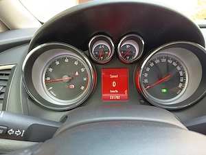 Opel Astra j 2010 benzină 1. 6 - imagine 4