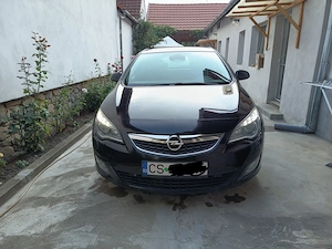 Opel Astra j 2010 benzină 1. 6 - imagine 2
