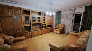 Apartament 3 camere decomandat 80mp 2 grupuri sanitare  foarte spațios bariera bucurești 