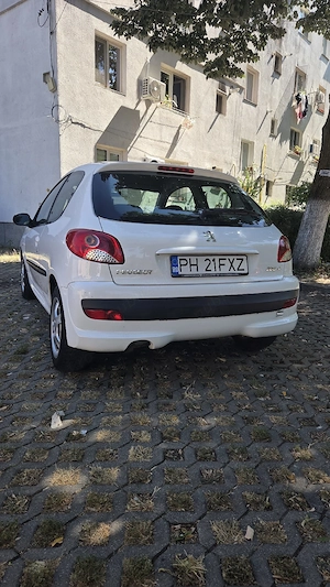 Peugeot 206+ - imagine 3