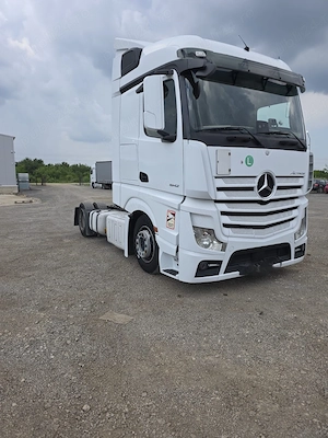Mercedes Actros  - imagine 7