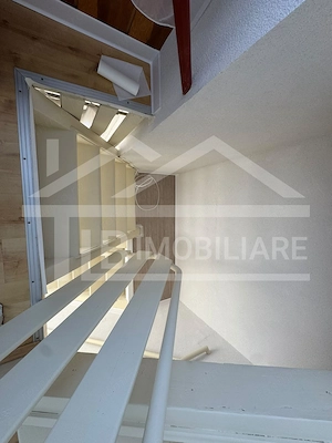 Casa cu 4 camere, 180 mp, Zona Semicentrala - imagine 12
