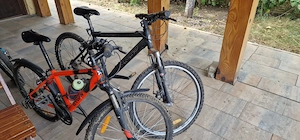 Vand 2 biciclete la super pret