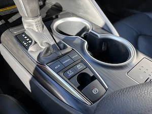 Toyota Camry 2.5 Hybrid - imagine 17
