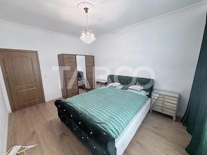 Garsoniera 37,5 mp utili etaj 2 parcare balcon boxa Selimbar Sibiu - imagine 2