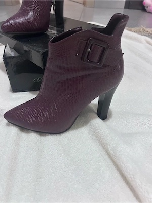 Botine grena noi Angel Collection, mărimea 37   Îmblănite, textură șarpe + flecuri schimb