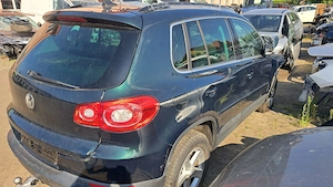 Dezmembrez / dezmembrari piese auto VW Tiguan an 2010 motor 2.0TDI CFFB , cutie automata LWS , km 12 - imagine 4