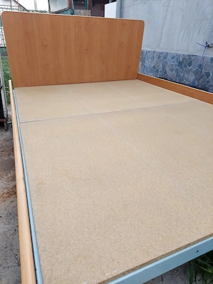 Pat 140X200 cu Somiera metalica