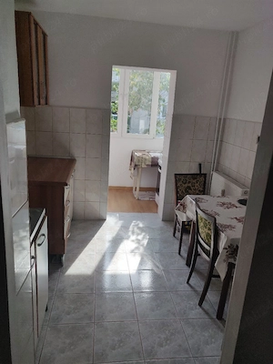 Inchiriez ap 2 camere PB zona Nufarul, Leornado da Vinci - imagine 2