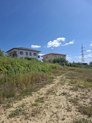 Vand teren Uricani in spate la Dedeman 652 mp urgent
