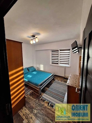 Tomis 3, de inchiriat 3 camere, mobilat, gaze, parcare - imagine 2