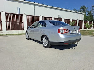 VW Jetta 2010-Prim Proprietar .16-TDI -Economicul -Berlina .Pret 2150 Euro ! - imagine 4
