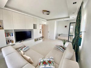 Penthouse | 2 terase | vedere panoramică | parcare | complet mobilat - imagine 2