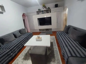 Apartament cu 3 camere zona Primaverii etaj 2 - imagine 2