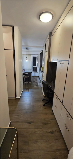 BRAYTIM - 2 CAMERE - ETAJUL 1 - MOBILAT SI UTILAT - BALCON GENEROS - imagine 4