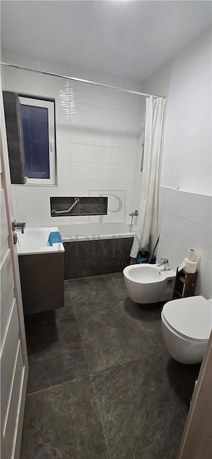 BRAYTIM - 2 CAMERE - ETAJUL 1 - MOBILAT SI UTILAT - BALCON GENEROS - imagine 6