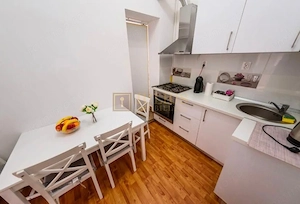 Piata Unirii|, apartament lux| cladire istorica| centrala proprie| 04.10.26 - imagine 9