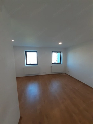 apartament 3 camere Sub Arini - imagine 4