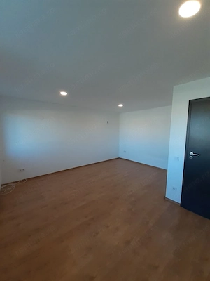 apartament 3 camere Sub Arini - imagine 3