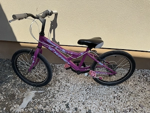 Bicicleta pt fetițe 