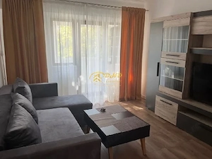 Apartament 3 camere decomandate, in zona Podul de Fier, 15 minute de UMF. - imagine 2