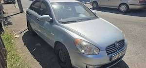 Hyundai Accent  - imagine 4