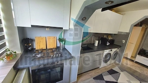 Apartament 2 camere, decomandat, Macului, etaj 4, renovat