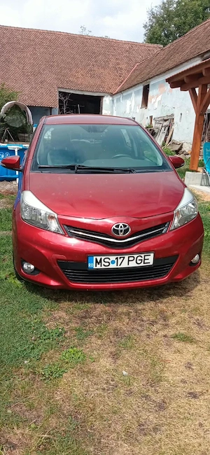 Toyota Yaris Diesel, anul de fabricație 2013 - imagine 2