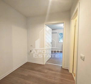 Apartament de vanzare cu 2 camere,renovat complet,zona Gheorghe Lazar - imagine 9