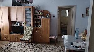 Apartament 2 camere et. 2 din 4, bloc caramidă, balcon mare, 5 min de centrul Bacăului  - imagine 2